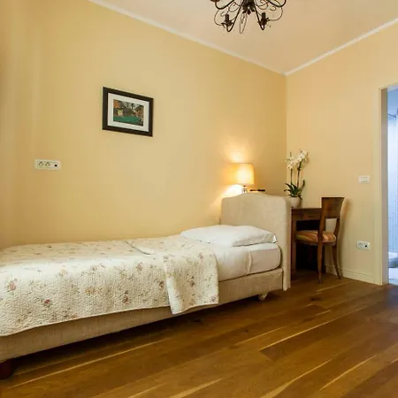 Slamic Hotel