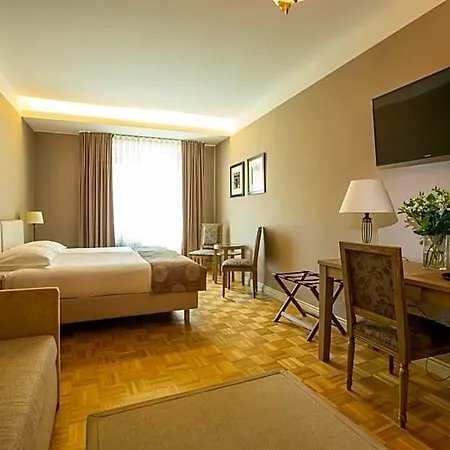 Slamic Hotel Ljubljana