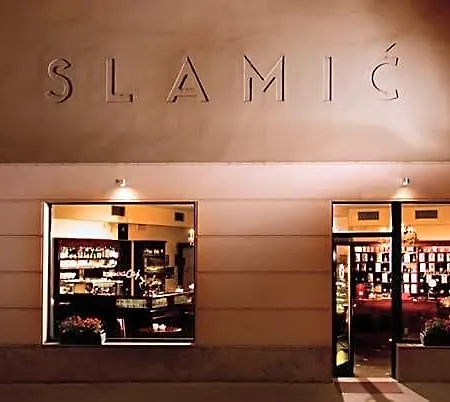 Slamic Hotel Ljubljana